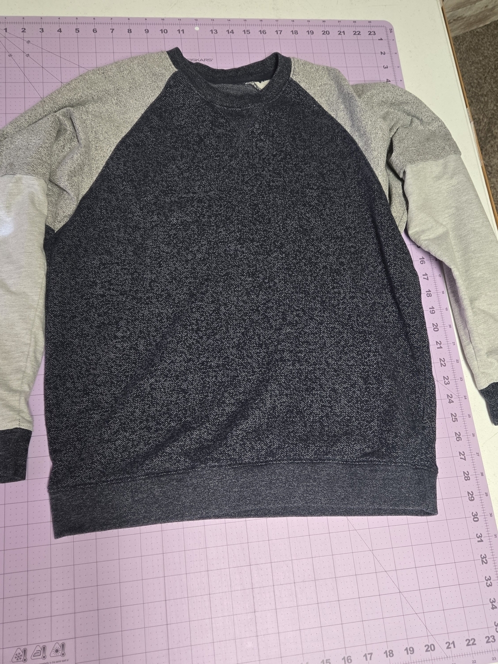 Hollywood Los Angeles Colorblock Raglan Sweatshirt Men's Medium Blue Gray